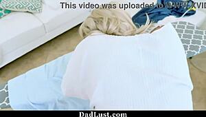 yo, my stepdaughter figured out how to comfort me in the naughtiest way 😈 - dadlust