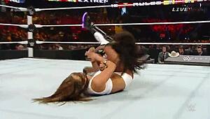 Nikki Bella faces Naomi in extreme rules match