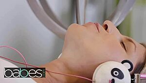 Gina Gerson and Dean Van Damme Get Cozy on Snow Day! ❄️