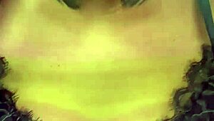 健身房发骚厕所狂射！