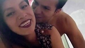 Le Doy con Todo Hilo Sin Quitarle la Faldita