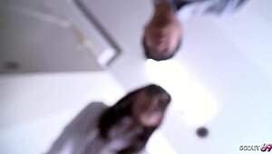 日本宅女少女18+戴眼镜，想吸我的鸡巴？