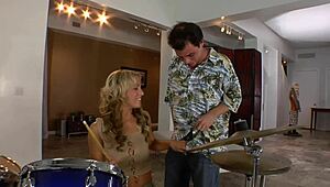 Cockhungry Slut XXX Craves Rough Quickie Fucking Now!