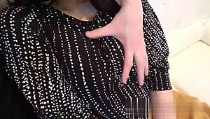 饥渴亚洲宝贝在无码动作中疯狂