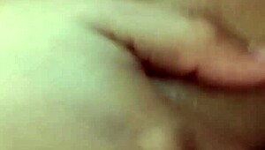 Masseur fucks huge ass bride