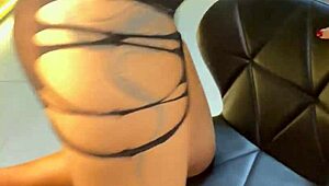 want me to lick that pussy?