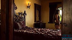 Petite Florida Milf Reveals Her Stunning Tight Frame