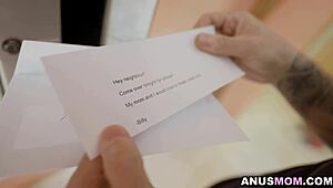 哇！大奶拉丁熟女Bianka Blue支配邻居进行猛烈肛交！