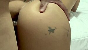 Minha mãe viu eu dando pro padrasto com força!