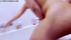 i surprised my gf masturbating in the shower 😲