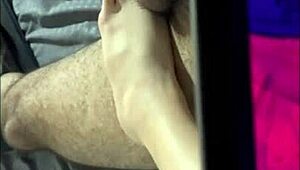 美少女18岁面试被干到颜射