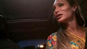 街头猎黑屌找到狂喷高潮