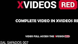 非洲黑妞婊子当性玩具，全黑臀狂干视频