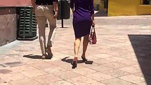 Voyeur Catches Riquisima Cougar Nalgas in Steamy Hidden Moment