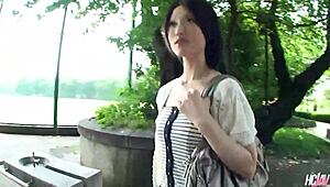 日本美女Mizuki被捡到并猛操原始内射！