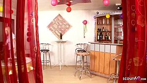 Stief Tochter Deutsch Secretly Films Fucking Her Father in Retro Style