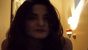 mollyjanexxx shares her big natural tits in an emotional backstage update