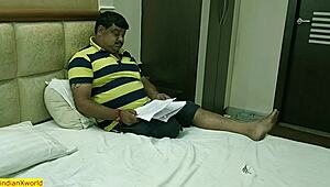 该死！中年丈夫小鸡巴失败，火辣印度妻子沮丧！