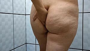 bailey quinn taking a bath in ep03 makes me ache for her beautiful wet body