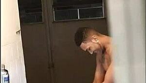 Joao o Safado gets a wild blowjob from Pernocas on the balcony for all neighbors