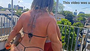 我的肌肉朋友在训练后猛干我