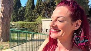 Sally Et Jade Ravissantes Femmes Gobent Une Queue