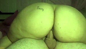 pretty pawg rides dick till creampie fills her up 🍆