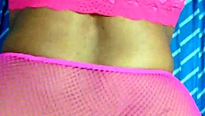 Damn, check this greedy ebony asshole with anal plug winking! 😜