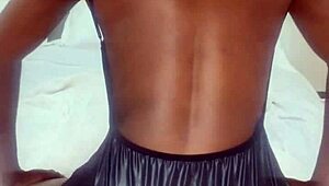 i'm twerkin my fat bouncy ass with a vibrator, oh yeah!