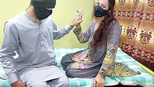 印度嫂子被催收员干了...哎呀