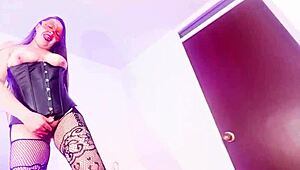 Will this Venezuelan stepmom fuck her stepson for cash in Mexico?