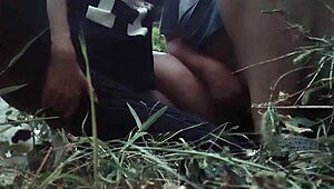 妹子们户外狂野自慰高潮喷水超猛