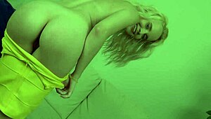 Hot 19-Year-Old Blonde Gets BBC For First Time In Rough Face Fucking