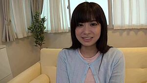 和性感日本熟女激烈性爱，深中出里面