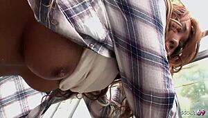 日本美女 这个晒黑小巧少女被同学骗到户外生子内射 全无码JAV色情以传教士姿势展开