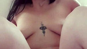 uhh, me toco while i watch u, papi