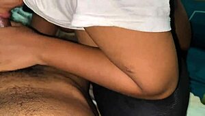 Indian Bangla college girl rides hard in steamy video