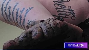 熟女足控幻想性感脚趾狂吸