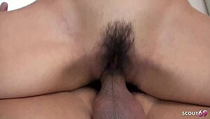 日本女孩意外尿尿导致生内射