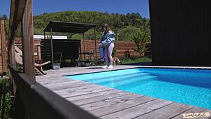 Neighbor Spies On Morning Yoga And Joins For Quickie