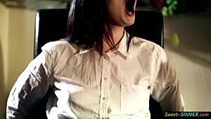 I’m Obsessed! This Babe’s Tight Pussy Gets Ravaged in Sweaty Teen 18+ Action