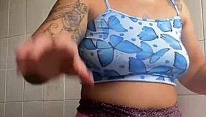 我忍不住闪现肿胀骚逼给你看