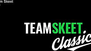 Naughty teen 18+ vixens seduce stepfather in secret banging