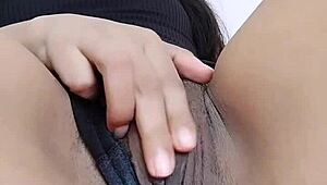 Papai, você gosta da minha bucetinha, né?