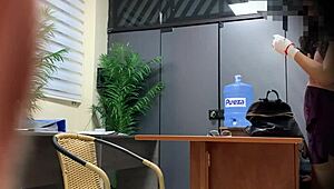 universitaria nataly gets spied on while doing law practices at u catolica 😳