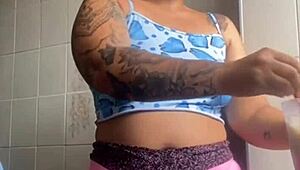 我忍不住闪现肿胀骚逼给你看