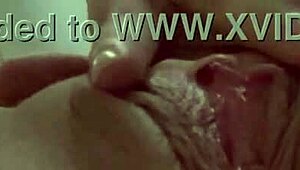 Watch me masturbate on this king size bed?