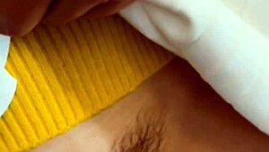 越南少女18+疯狂自慰湿逼，手淫狂欢！