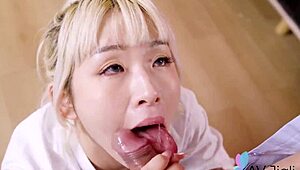 嘿，想看这个中国主妇操本地推销员吗？