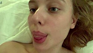 Watch me masturbate on this king size bed?